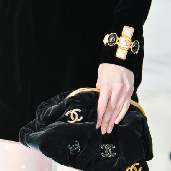 Meet your Posher, Kim - Picture 2 of 12